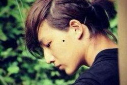 李宏毅被爆料结婚视频,甜蜜瞬间引网友热议